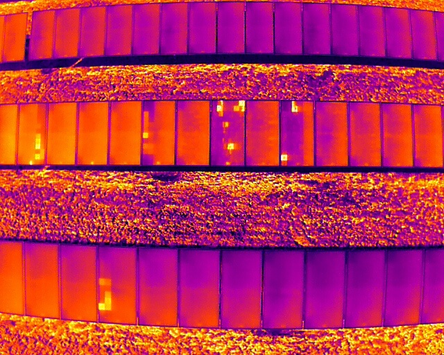 Before/after thermal image of repaired panel